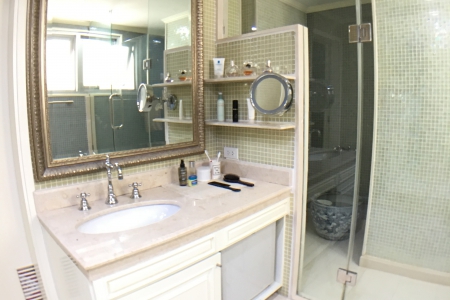 The Rajdamri Serviced Residence