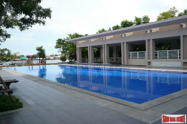 WaterMark Chaophraya