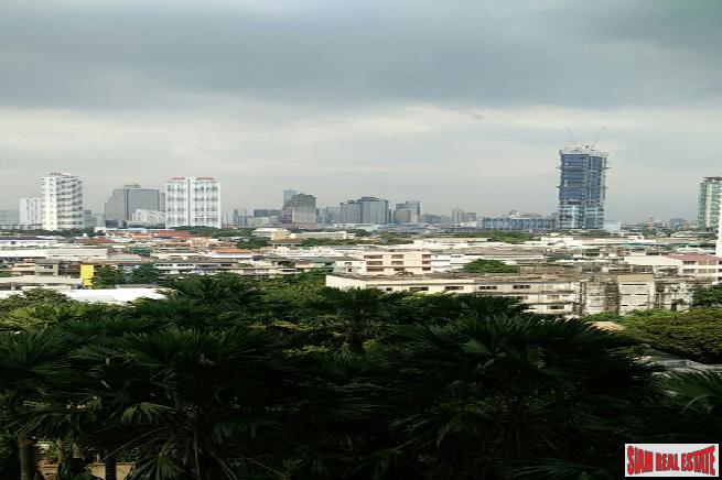 WaterMark Chaophraya